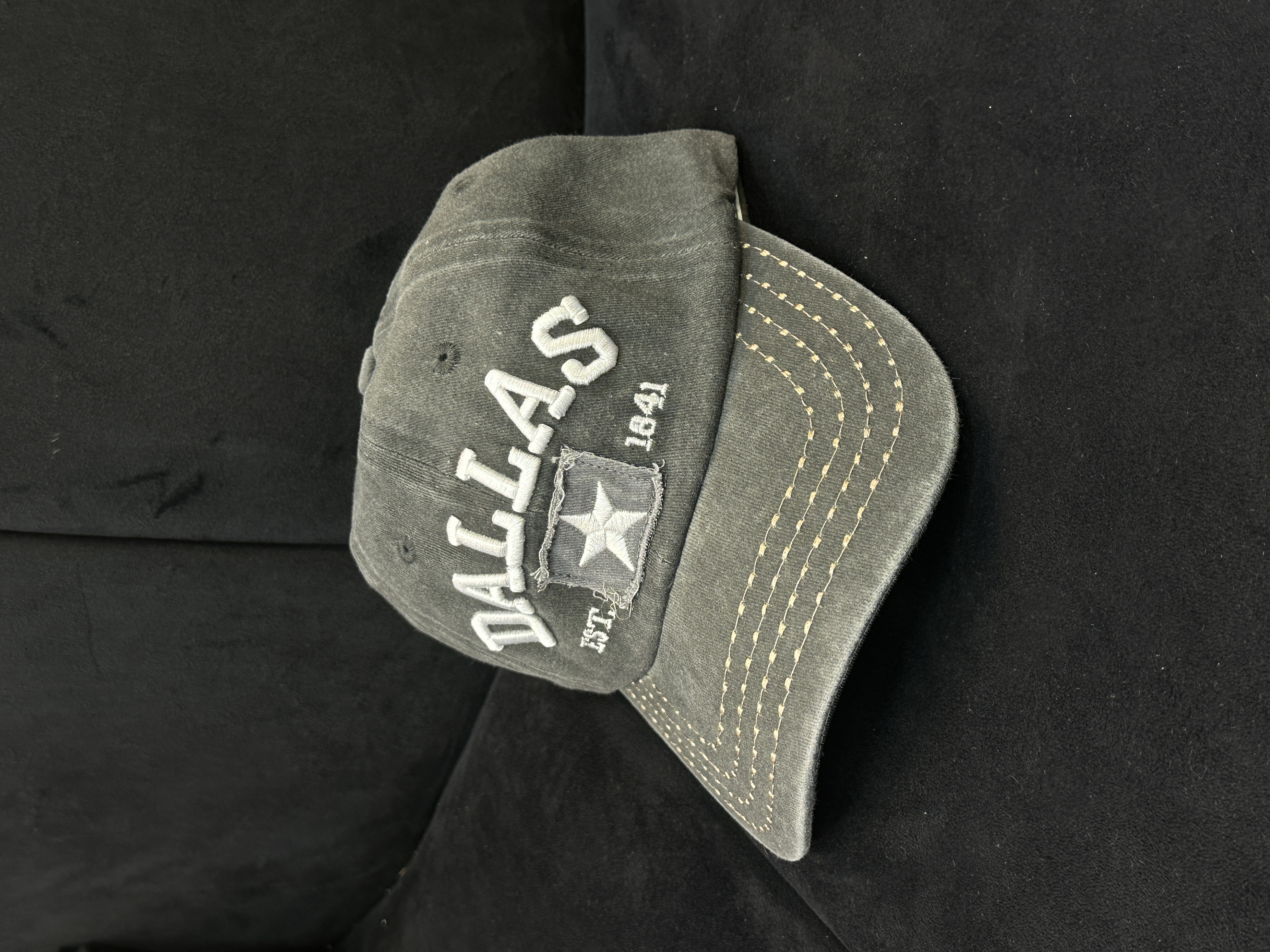 کلاهDALLAS